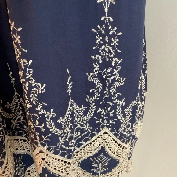 Source Unknown Blue Cream Ruffled Cap Sleeve Embroidered Boho Blouse Top Large - Picture 10 of 10